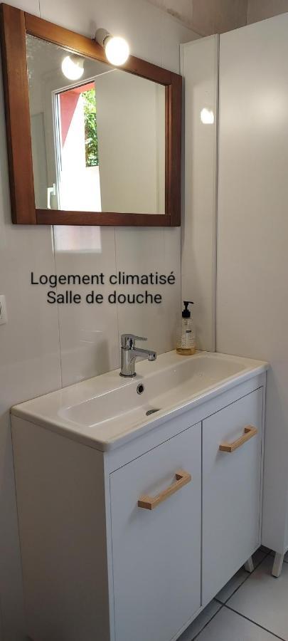 Le Barcares Logement Climatise Pour 6 Personnes, Draps Et Serviettes Non Fournis Air-Conditioned Accommodation For 6 People, Sheets And Towels Not Provided Alojamiento Con Aire Acondicionado Para 6 Personas, Sabanas Y Toallas No Incluidas Eksteriør billede